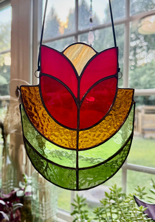 Folk Style Tulip